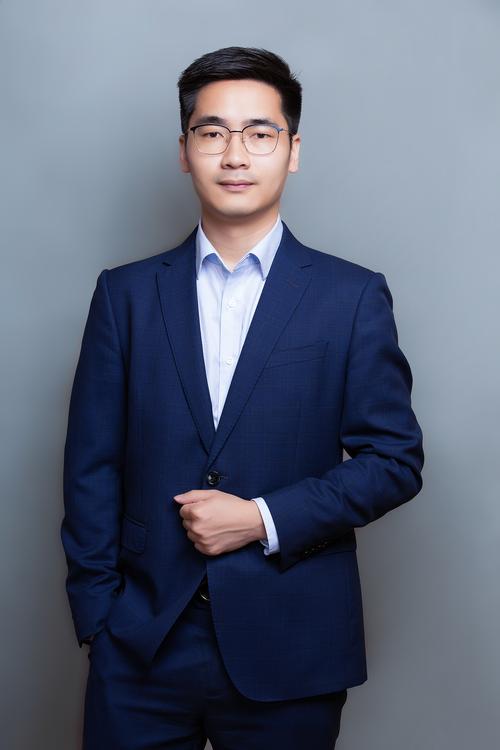 王崇以 UI/UX设计总监